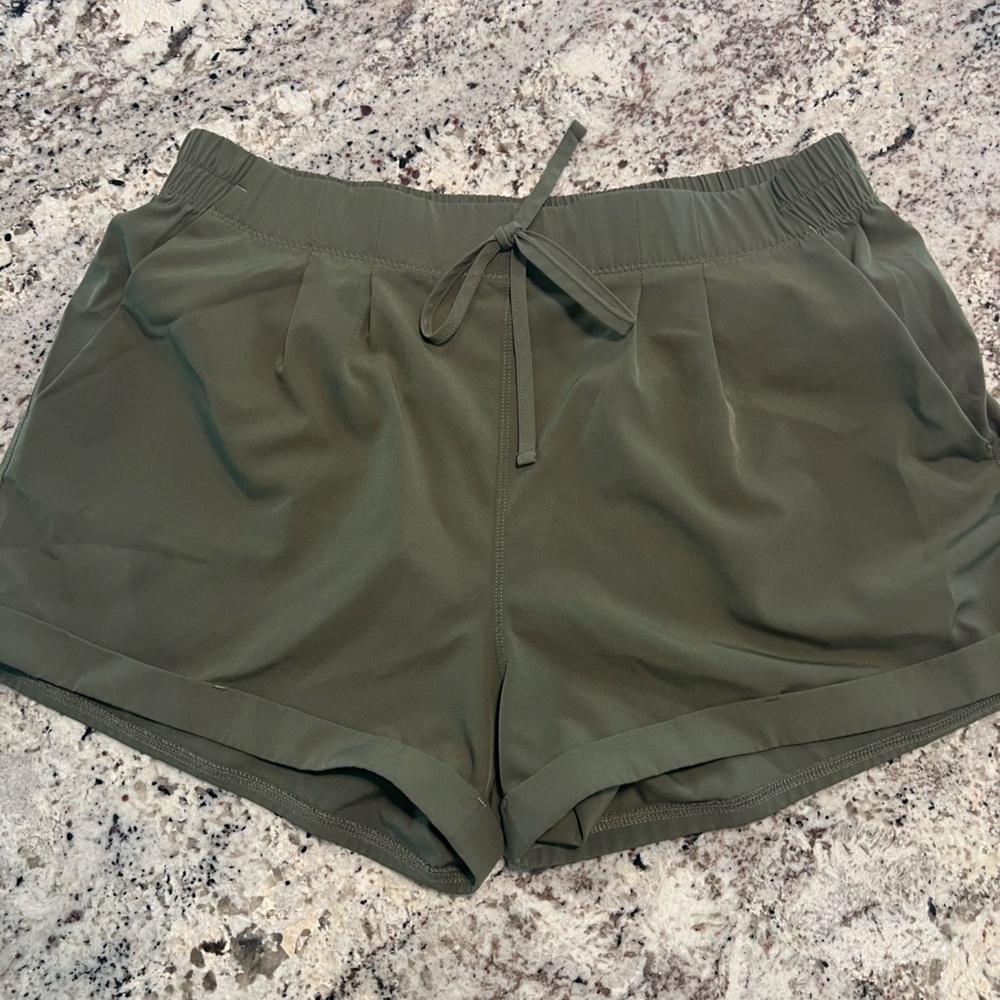 Zyia shorts
